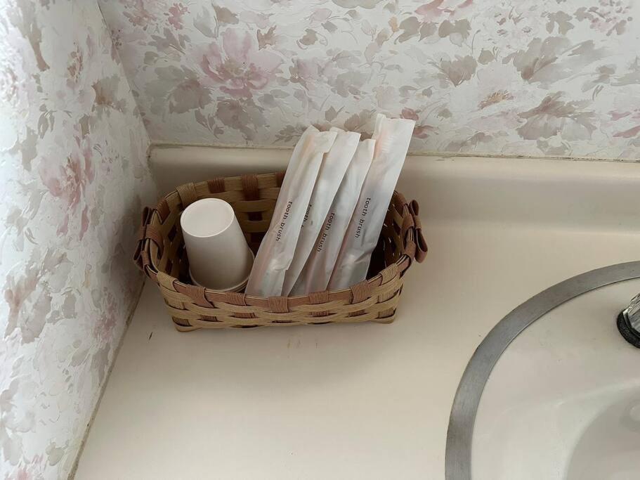 Holiday home 源泉掛け流し付き貸切別荘-authentic Private With Private Kusatsu Onsen - The Hideout Kusatsu- *