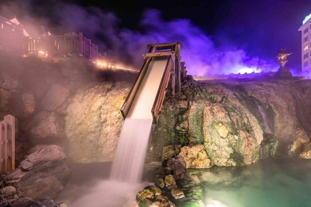 Holiday home 源泉掛け流し付き貸切別荘-authentic Private With Private Kusatsu Onsen - The Hideout Kusatsu- *